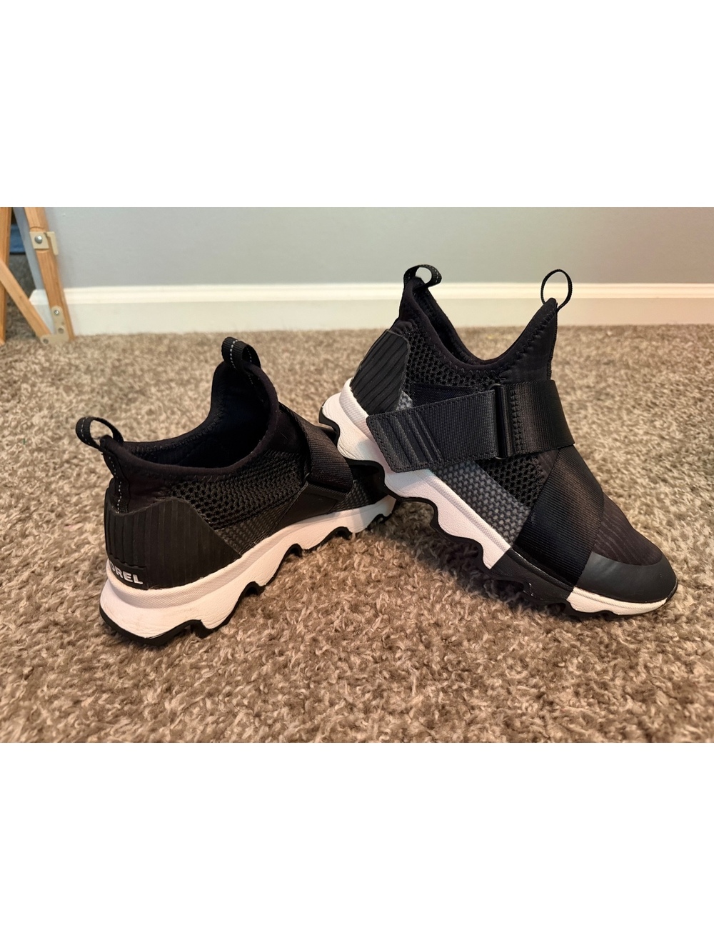 Sorel Kinetic Sneakers Women’s Sz 6